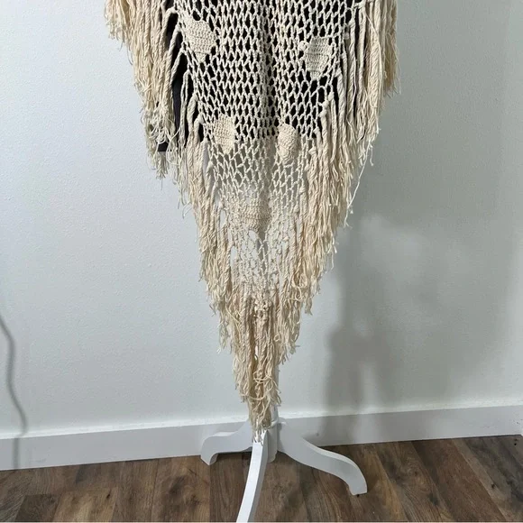 Vintage Crochet Fringe Poncho Pullover Hand Woven Turkey Boho One Size - Picture 4 of 7